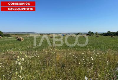 Teren de 1800 mp, în Poplaca