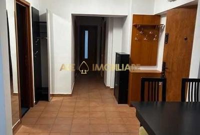 Apartament cu 3 camere decomandat, mobilat în P-ța Unirii - 3