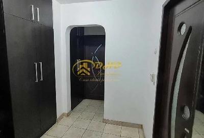 Apartament cu 2 camere decomandat în Podul de Fier