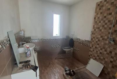 Casă cu 4 camere cu Teren 665 Mp în Boțârlău - 9