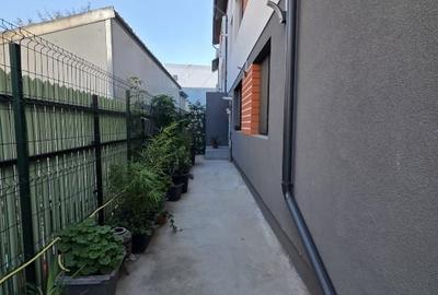 Apartament cu 3 camere, mobilat în Central - 16