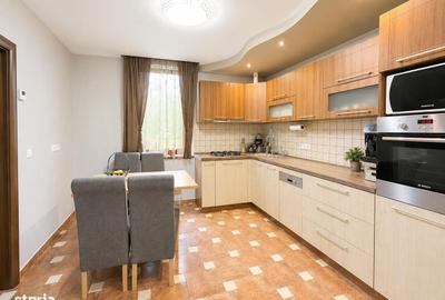 Casă cu 4 camere în Calea Poplăcii
