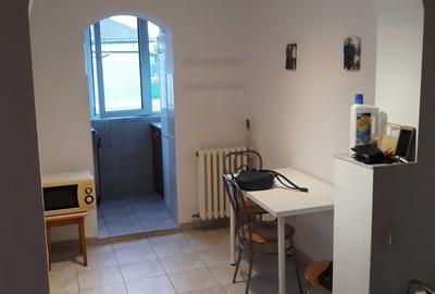 Apartament cu 2 camere decomandat în Decebal - 2