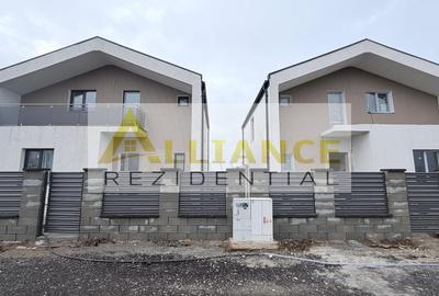 Casă individuală cu 4 camere cu Canalizare în Berceni