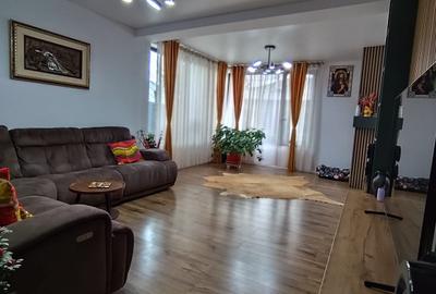 Casă cu 4 camere cu Canalizare în Nord - 1