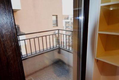 Apartament cu 3 camere semidecomandat, mobilat în Tătărași - 50