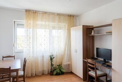 Garsonieră semidecomandată în Valenta