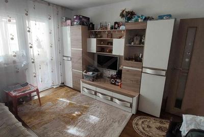 Apartament cu 3 camere decomandat în Păcurari - 2