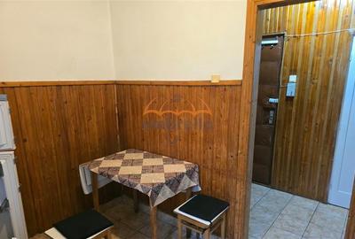 Apartament cu 2 camere nedecomandat în Horea