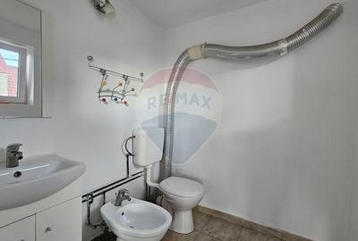 Casă cu 7 camere cu Teren 1025 Mp în Sânpetru - 11