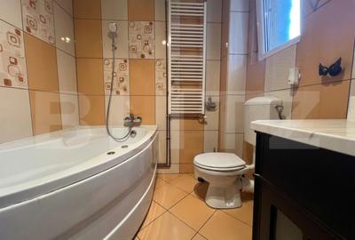 Apartament cu 2 camere semidecomandat, mobilat în Central