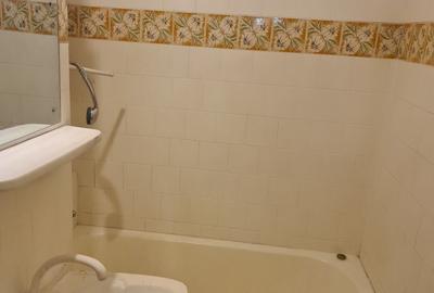 Apartament cu 3 camere decomandat în Circumvalațiunii
