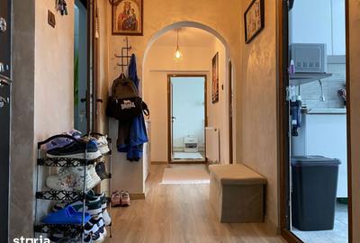 Apartament cu 3 camere decomandat în Micro 11 - 1