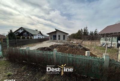 Casă cu 4 camere semidecomandat cu Teren 560 Mp în Săvinești - 9