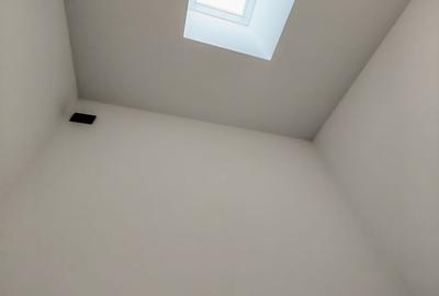 Casă cu 4 camere cu Teren 270 Mp în Moșnița Nouă