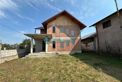 Casă individuală cu 4 camere cu Teren 600 Mp în Iordăcheanu - 1