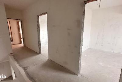 Casă cu 4 camere în Tamași
