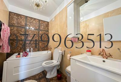 Apartament cu 3 camere decomandat în Zorilor