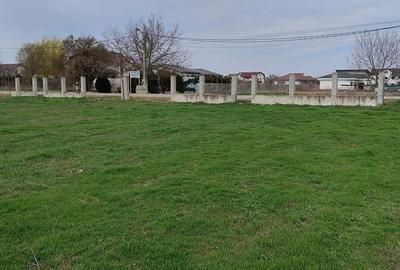Teren de 1692 mp, în Central