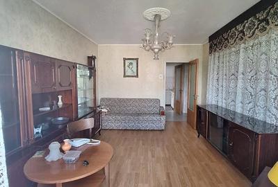Apartament cu 3 camere decomandat în Micro 39