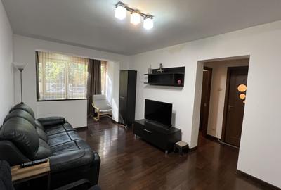Apartament cu 2 camere semidecomandat, mobilat în Crângași