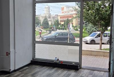 Spațiu comercial, de 19 mp, în Central - 5