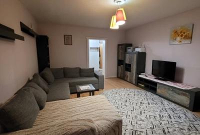 Apartament cu 3 camere decomandat, mobilat în Central