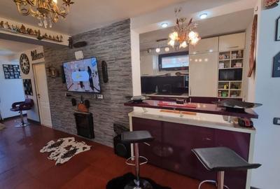 Casă cu 4 camere cu Canalizare în Central - 5