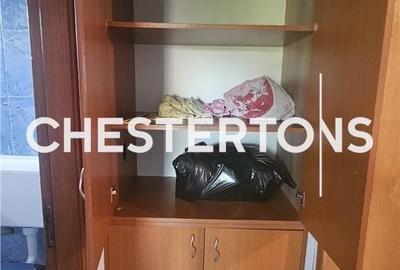 Apartament cu 3 camere semidecomandat în Gorjului