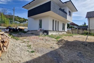 Casă individuală cu 4 camere cu Canalizare în Calea București - 19