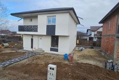 Casă cu 4 camere cu Teren 250 Mp în Clinceni - 6