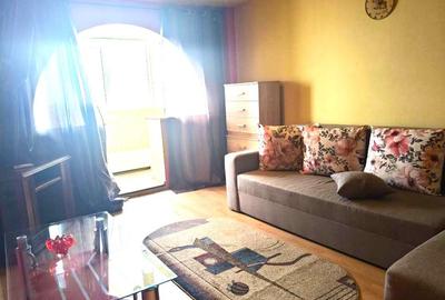 Apartament cu 4 camere decomandat în Viziru 3
