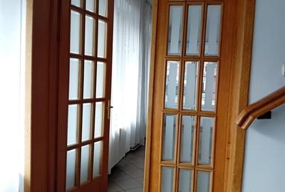 Casă cu 17 camere cu Teren 1000 Mp în Central