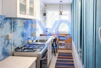 Apartament cu 3 camere decomandat în Canta