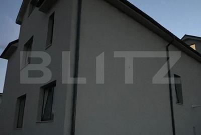 Casă cu 6 camere cu Teren 457 Mp în Apahida