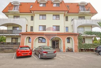 Apartament cu 2 camere decomandat în Tractorul