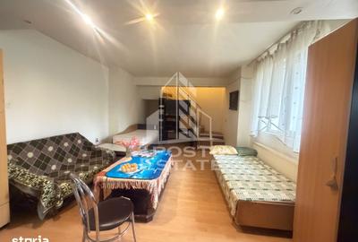 Casă cu 4 camere cu Teren 200 Mp în Est