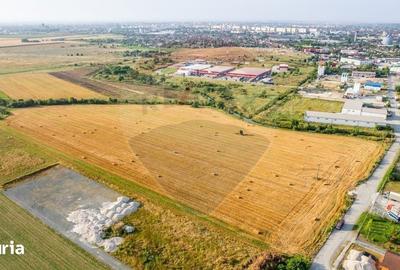 Teren de 20000 mp, în Gai