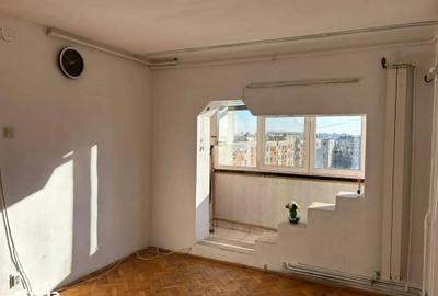 Apartament cu 2 camere semidecomandat în Rahova