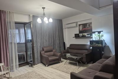 Apartament cu 3 camere decomandat, mobilat în Tomis Nord