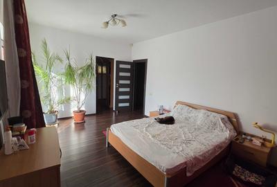 Casă cu 4 camere în Central - 9