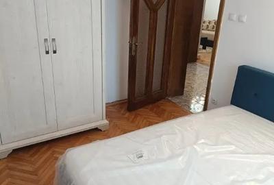 Apartament cu 4 camere decomandat în Central - 2