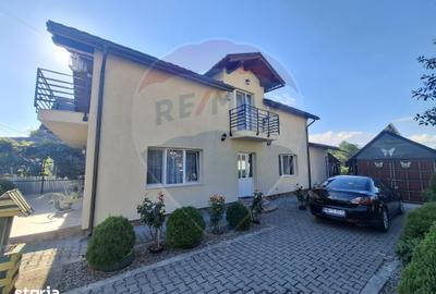 Casă cu 4 camere cu Teren 1475 Mp în Sarasău - 5
