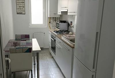 Garsonieră decomandată în Central