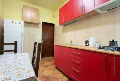 Apartament cu 3 camere decomandat în Central