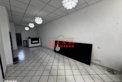 Spațiu comercial, de 47 mp, în Central