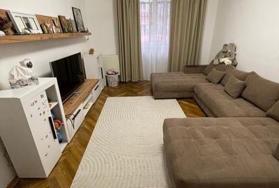 Apartament cu 2 camere decomandat, mobilat în Sălaj