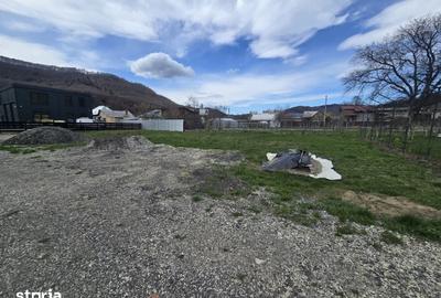 Teren de 650 mp, în Central