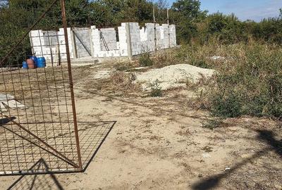 Casă cu 4 camere cu Teren 888 Mp în Giurgiului