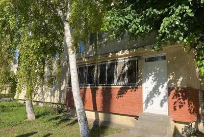 Apartament cu 3 camere decomandat în Mangalia - 6